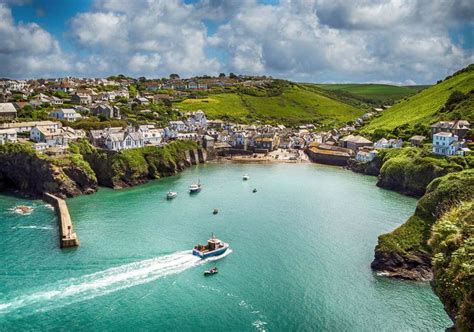 Port Isaac, Cornwall. Credit Bob Radlinski | Port isaac, Coastal towns, Visit london