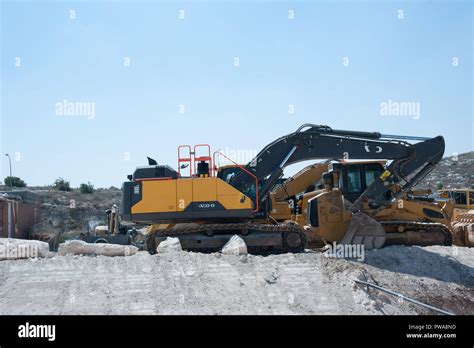 Heavy machinery, Heavy equipment Stock Photo - Alamy