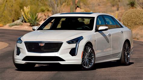 Crystal White 2020 Cadillac CT6-V up for Grabs With 1,017 Miles on its 550-HP V8 - autoevolution