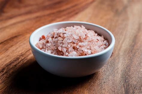 Premium Photo | Pink himalayan salt