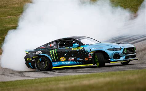 La nouvelle Mustang 2024 transformée en bolide de drift de 1300 chevaux - Guide Auto