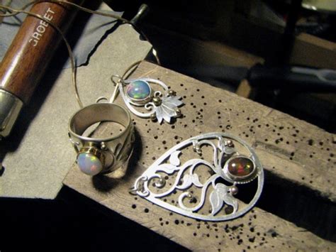 Jewelry Metalsmithing Techniques | Beginner's Tutorials For Sheet Metal and Wire Working ...