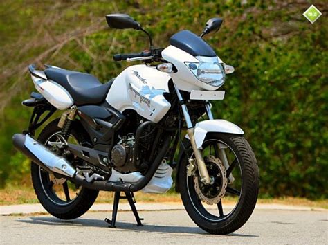 nepalautomobiles: TVS Apache RTR 220