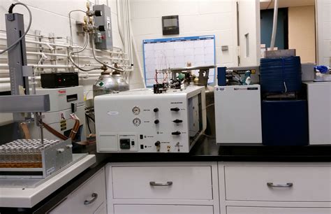 Isotope Ratio Mass Spectrometers | Department of Geology and Environmental Science | University ...