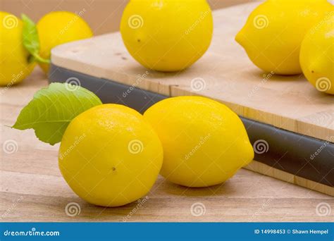 Fresh organic lemons stock image. Image of fruit, vitamin - 14998453