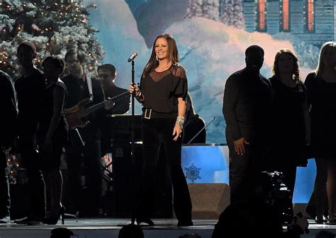 Sara Evans Christmas Concert Coming To Evansville