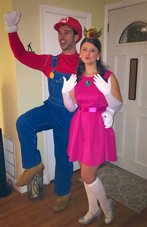 Super Mario & Princess Peach DIY Costumes! #supermariobros #nintendo #peach … | Cute couple ...