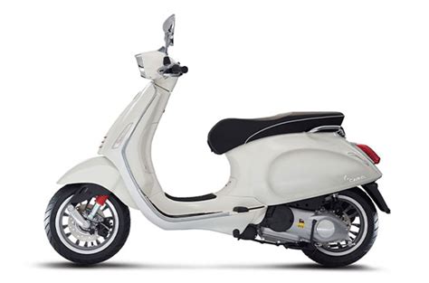 Scooters vs Underbones – What’s the difference? | MotoDeal