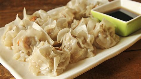 This Is An Easy Way To Make Delicious Siomai