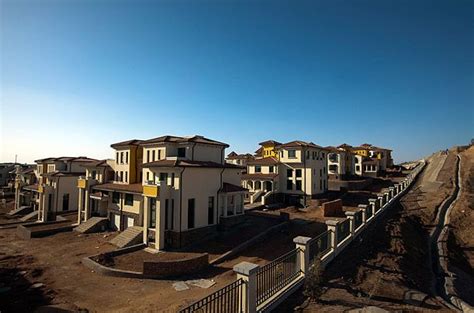 Ordos, China: A Modern Ghost Town - Photo Essays | Immobilier, Ruines, Voyage