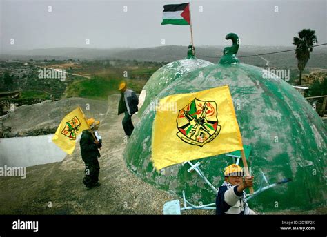 Fatah Flag High Resolution Stock Photography and Images - Alamy