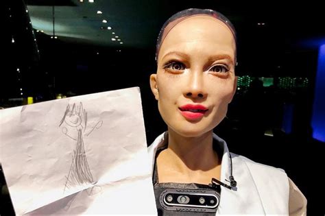 Sophia, the first android with citizenship, now wants to have a robot baby - Osce Master