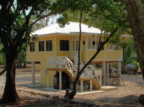 A small beach house on a Caribbean island – Small House Bliss