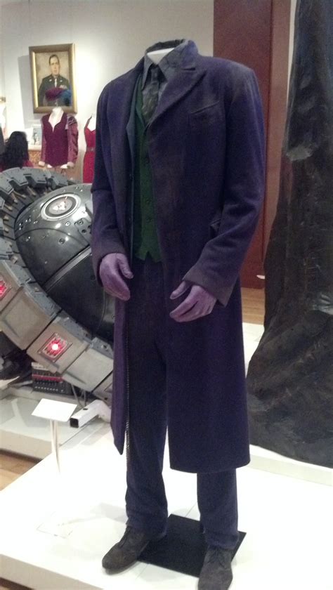 The actual Joker costume worn by Heath Ledger : r/batman