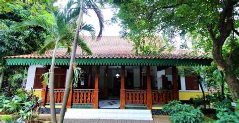 Rumah Adat Betawi, Gambar, Nama dan Penjelasannya