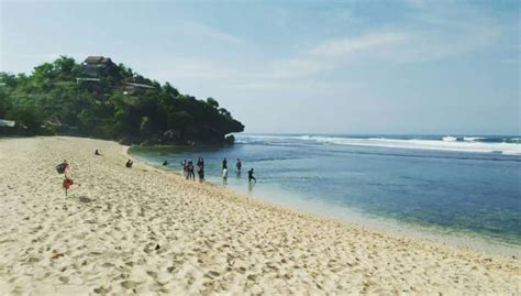 Pantai Sundak Gunung Kidul - Rute, Lokasi dan Harga Tiket Masuk