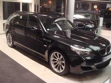 Pictures: BMW M5 Touring Sapphire Black / Black with a tow / hook / hitch! - BMW M5 Forum and M6 ...