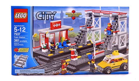 Train Station - LEGO set #7937-1 (NISB) (Building Sets > City > Train)