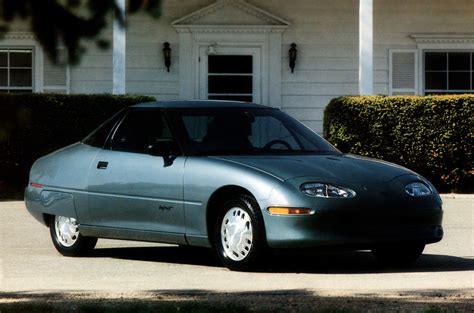 Throwback Thursday: 1996 General Motors EV1 first drive | Autocar