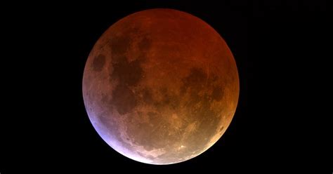 What Is a Total Lunar Eclipse?