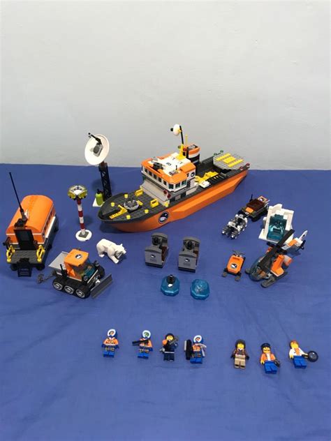 Lego City 60062 Arctic/Polar Icebreaker Ship [Retired], Hobbies & Toys, Toys & Games on Carousell