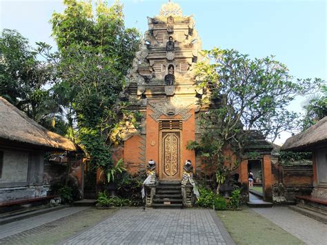 A Guide To Ubud Palace | Trip101