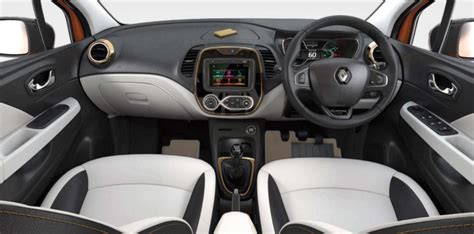 Renault Captur First Drive Review - Car India