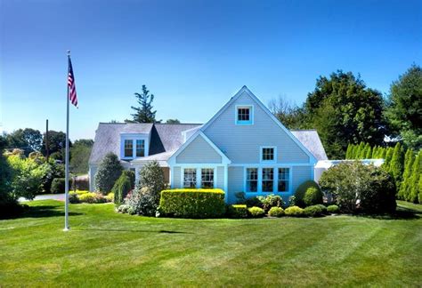 Tiverton, RI Real Estate - Tiverton Homes for Sale | realtor.com®