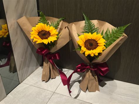 Single Sunflower Bouquet- FBQ1325 – BTflorist