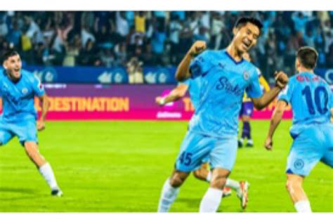 ISL 2023-24: Mumbai City inch closer to league crown with 2-1 win against Odisha FC - The Statesman