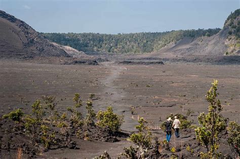 The Best 10 Hikes in Hawai'i Volcanoes National Park