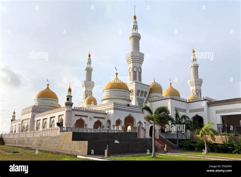 Hassanal bolkiah hi-res stock photography and images - Alamy