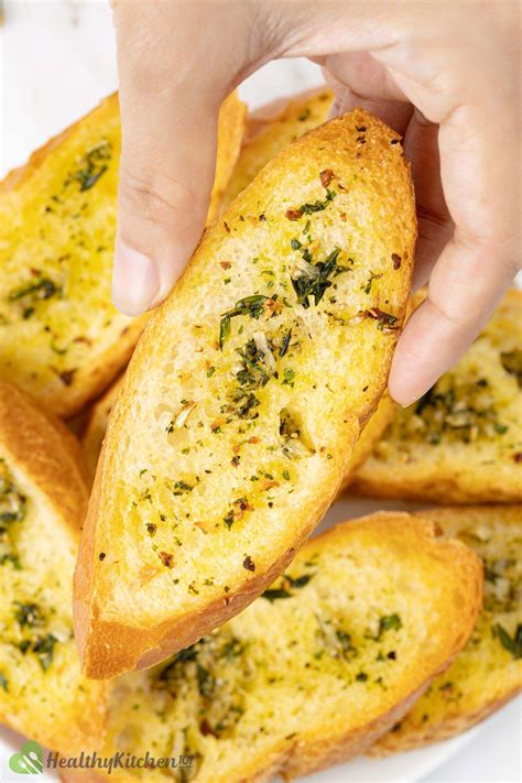 Garlic Bread Recipe - Easy How-to for A Quick and Tasty Appetizer