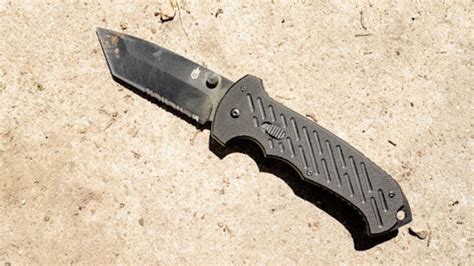 Best Folding Knives (According to US Military Veterans) in 2023