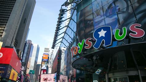 Toys 'R' Us Is Headed Across the River to the American Dream Mall - Racked NY