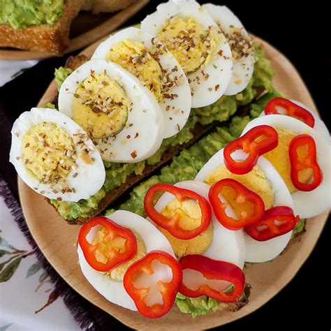 Hard Boiled Egg Breakfast Toasts Ideas | Luci's Morsels