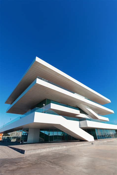 Valencia Architecture: 10 Striking Buildings Worth Traveling For