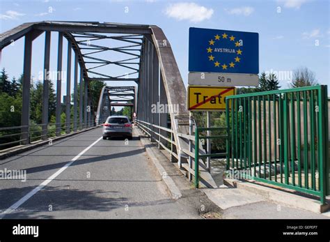 Trate/Mureck border crossing Slovenia - Austria, SLO-AUT Stock Photo - Alamy