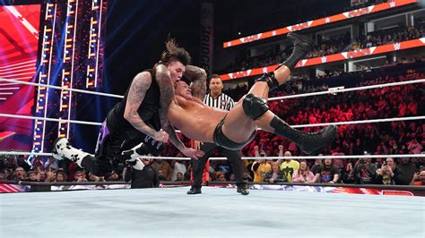 The incredible images of Raw, Nov. 27, 2023: photos | WWE