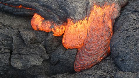 Lava flows: What to know about a'a and pahoehoe - ABC7 New York