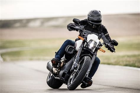 Harley Davidson FXDR 114 unveiled; 2019 CVO line-up updated