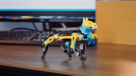 Tiny robot pet can be programmed to do tricks just like a real animal