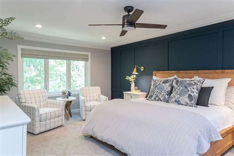 Create a bold look with navy blue bedroom decor