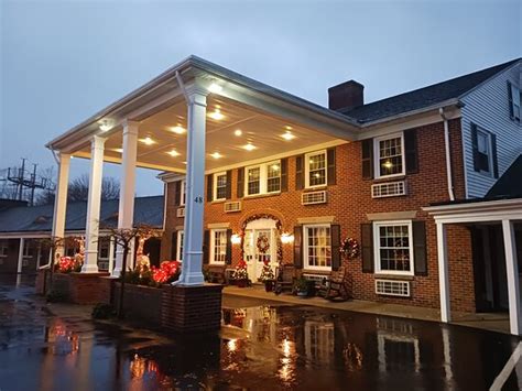 COLONIAL INN SEEKONK - Updated 2024 Prices & Hotel Reviews (MA)