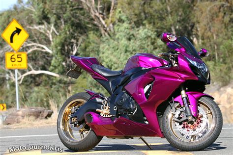 Custom Suzuki GSX-R1000 Gallery – MotoJournoKris