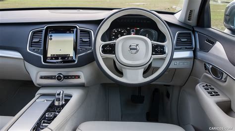 2016 Volvo XC90 T8 Twin Engine Plug-in-Hybrid - Interior, Cockpit | Caricos