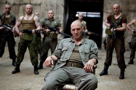 Photo of Ralph Fiennes in Coriolanus, bald and in military fatigues ...