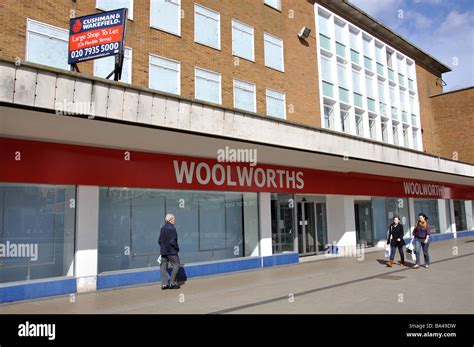 Closed down Woolworth's Store, Queens Square, Crawley, West Sussex, England, United Kingdom ...