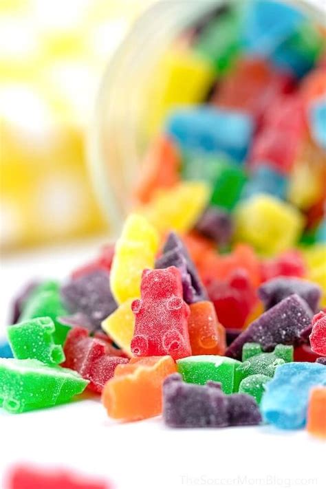 These delicious Homemade Gummy Bears are the perfect DIY candy treat ...