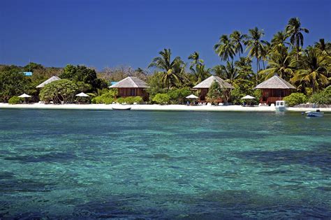 Wakatobi Dive Resort - Fly & Sea Dive Adventures